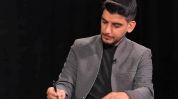 سیاستگذاران از رویکرد یکسویه پولگرایانه فاصله بگیرند و به تدوین سیاستهای ترکیبی (پولی، ارزی، ساختاری و مالی) روی آورند: