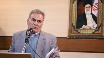 طوری عمل نشود که درمان تامین اجتماعی هم مثل بانک رفاه کارگران واگذار شود و بیمه شدگان “کاسه چه کنم چه کنم در دست داشته باشند”: